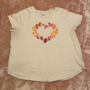 Old Navy Everywear Casual Tshirt with heart leaves